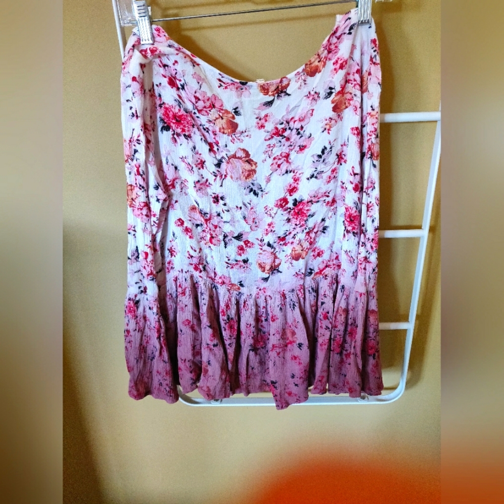 Mystree Ombre Floral Top Size Small - Picture 2 of 6